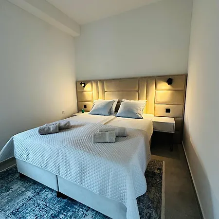 Zora Apartment *