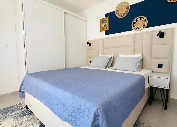 Apartment Zora *