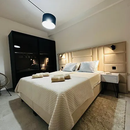 Zora Trogir