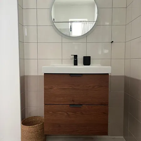 Zora Apartman